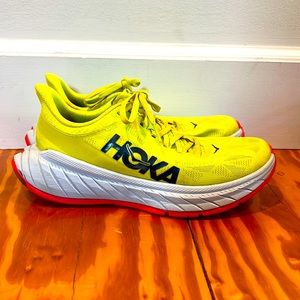 Hoka One Carbon X - women’s 8. Gently used.
